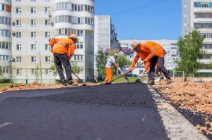 Протокол заседания комиссии по отбору подрядных организаций для выполнения работ по благоустройству дворовой территории МКД № 28 по ул. Толстого г. Сургут от 13.07.2022г.